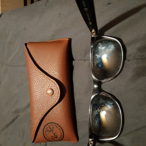 Ray-Ban Black Sunglasses with Case